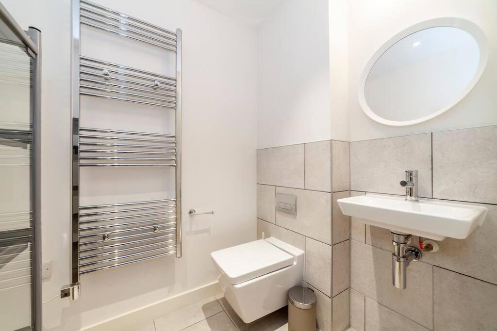 Apartmán Stunning New 3 Bdr Duplex Wbalcony, East Londýn Exteriér fotografie